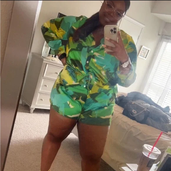 Matching set - Picture 3 of 3